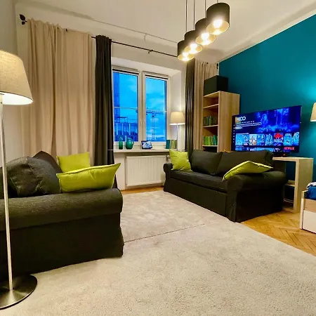 Apartment Super Square Metro X2 Fast Wifi 55'tv Netflix Hbo Appletv+ Amazontv