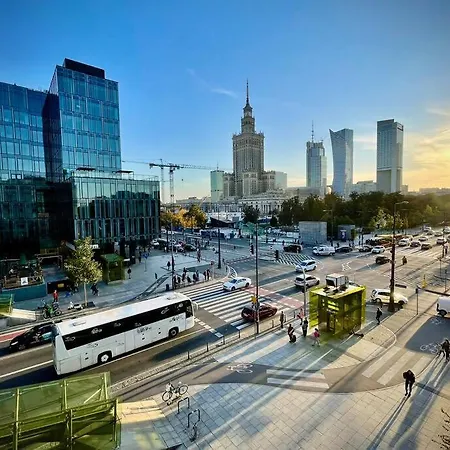 Super Square Metro X2 Fast Wifi 55'tv Netflix Hbo Appletv+ Amazontv Warsaw