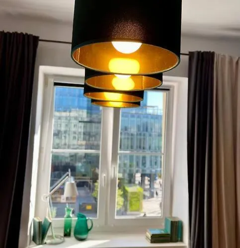 شقة Super Square Metro X2 Fast Wifi 55'tv Netflix Hbo Appletv+ Amazontv وارسو