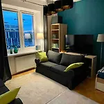 דירה Super Square Metro X2 Fast Wifi 55'tv Netflix Hbo Appletv+ Amazontv ורשה