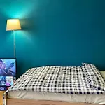Super Square Metro X2 Fast Wifi 55'tv Netflix Hbo Appletv+ Amazontv דירה
